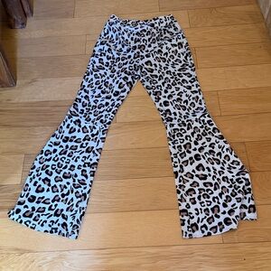SHEIN Animal Print leopard Pants with flare bottoms and back pockets. Heavy. S-M